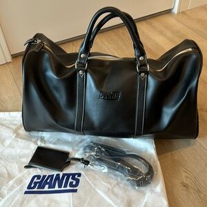 NWOT Giants duffle bag with hand straps, shoulder strap and address tag.